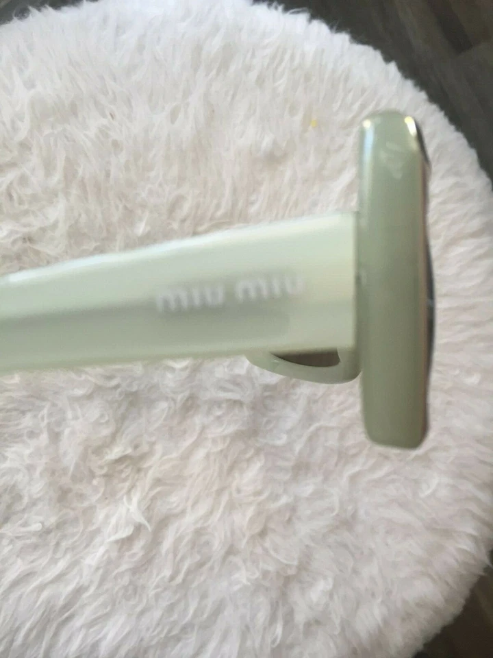 Óculos de sol feminino Miu Miu, SMU20E - Imagem 4 de 4