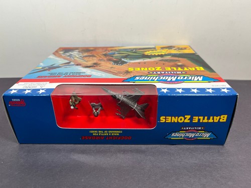 Micro Machines Military Battle Zones DOGFIGHT AIRBASE Playset Figure Set 65583 - Picture 7 of 8