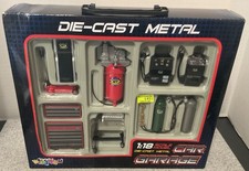Kinsfun Diecast Metal Car Garage Diorama 1:18 Scale Accessory Set
