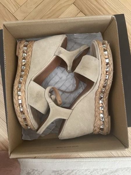 Women Fiorelli Sandals 38