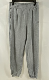 ALO Yoga Women's Heather Gray Accolade Sweatpants Joggers Size M