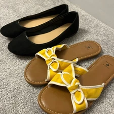 Woman’s Size 7 Lauren Conrad Black Flats And Yellow Bow Sandals