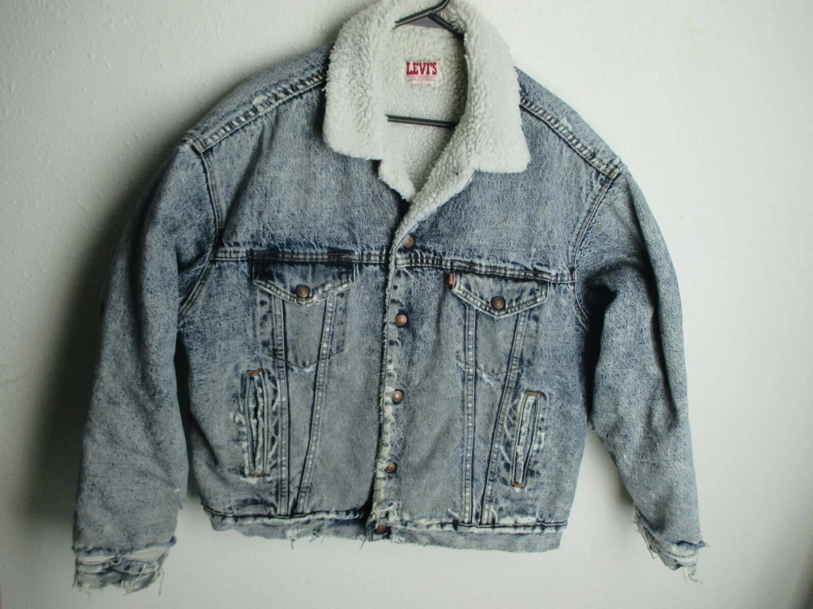 Levi's Vintage USA Sherpa Lined Denim Blue Jean Trucker Jacket XL WornDistressed