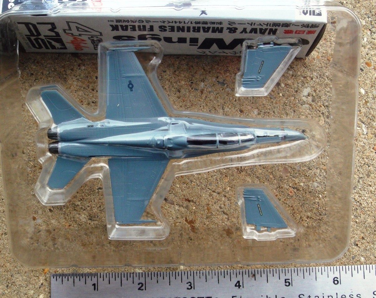 1/144 Jwings カフェレオ米海軍 F/A-18E,F + S-3B Amazon | 【13】 カフェレオ 1/144 J-Wings監修 ミリタリーエア