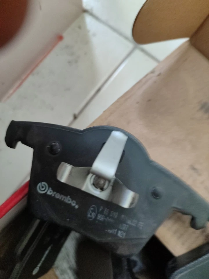 Brembo Brake Pads (Xc90/xc60)  - Image 2 of 4