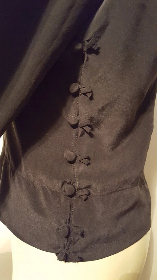 Hazel 棕色黑色丝绸衬衫 L 码流苏农民袖子全新带标签! 345 美元! — 第 2/4 张图片