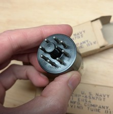 Paire assortie Raytheon 6SN7 6SN7GTA soupapes à vide