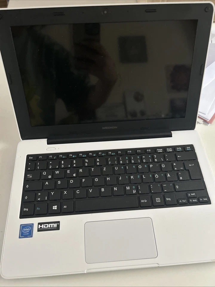 Medion Akoya 11202 Laptop Mit restgarantie - Bild 2 von 2