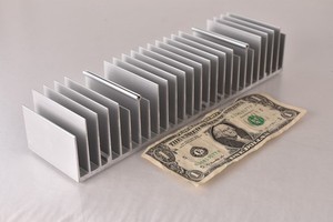 277mm x 70mm x 53mm Large Aluminum Heat Sink Radiator Power Amplifier