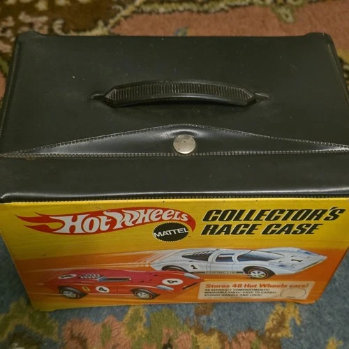 Vintage 1969 Hot Wheels Collector's Race Case #4977 Black Vinyl 48-Car Storage