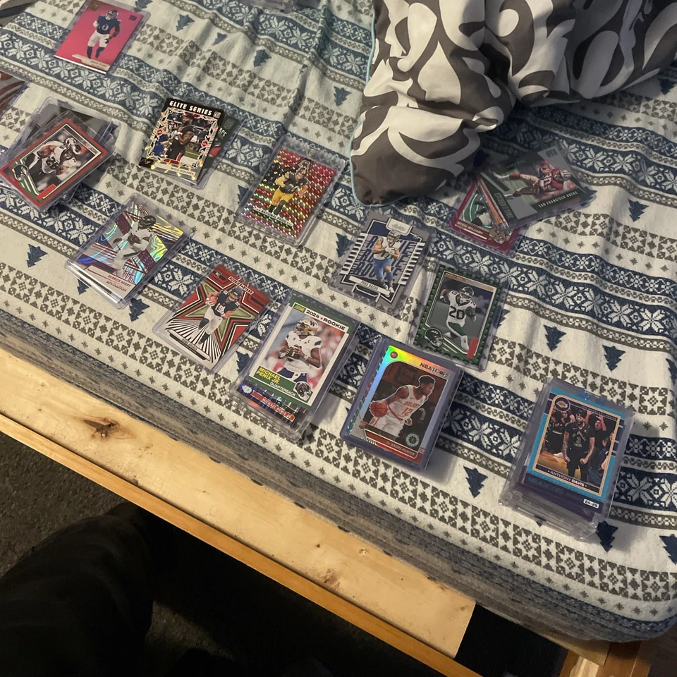 Selling all my sports cards. Topps, Donruss, Fleer, Upper Deck, and more. - Image 2 of 4