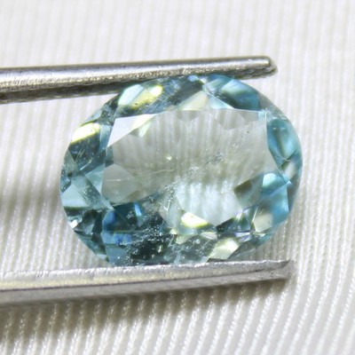 Natural Faceted Blue Aquamarine  In Oval Shape 2.45 Carats 11x9x4.5 mm Size