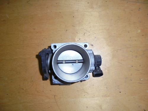 Volvo V40 Bj.95-00 Drosselklappe 2,0  72791000  9186780