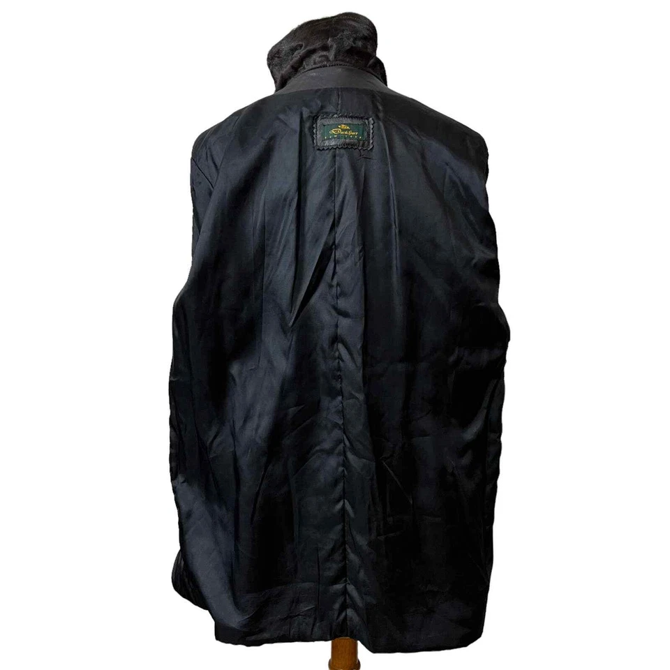 Jaqueta Duck Sport NY Feminina Pequena de Couro Preto Manga Longa com Gola de Cabelo de Bezerro - Imagem 3 de 4