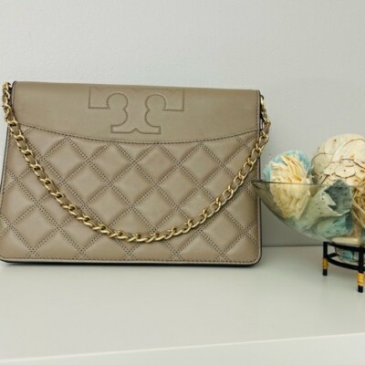 Tory Burch Savannah Large Quilted Smooth Flat Clutch Bag