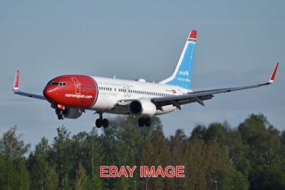FOTO FLUGZEUG BOEING 737-8JP 'LN-NGE' NORWEGIAN AIR SHUTTLE (UNICEF LACKIERUNG) C