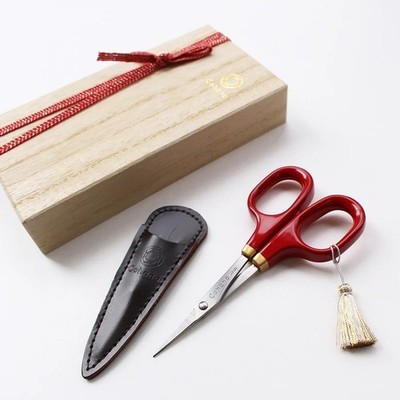 Cohana 45-140 Small Scissors Red Urushi Lacquer Gold Maki-e Handmade JAPAN