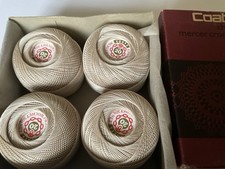 200 GRAM BOX OF COATS MERCER CROCHET COTTON / THREAD NO 20 COLOUR 610