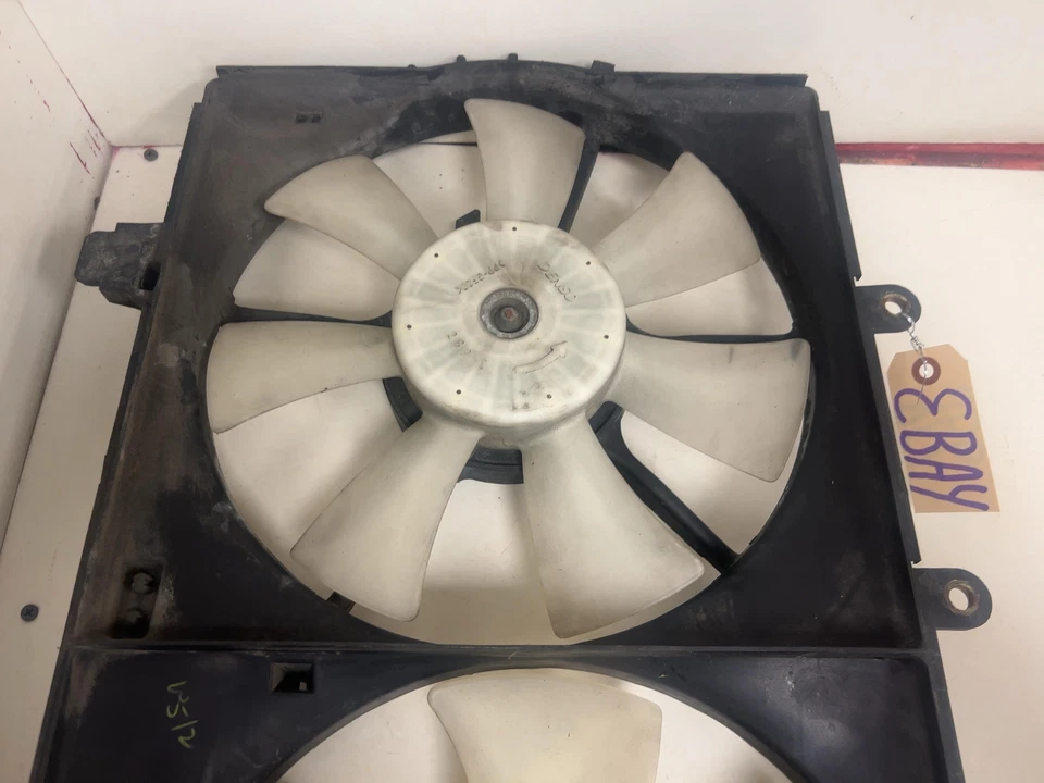 Dodge Neon 2004 2005 Neon MT DOBLE motor de refrigeración eléctrico montaje de ventilador OEM Foto 3 de 4