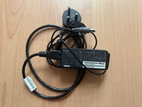 Lenovo Netzteil ADLX65NCT3A 65W 20V Laptop Ladegerät - sehr guter Zustand