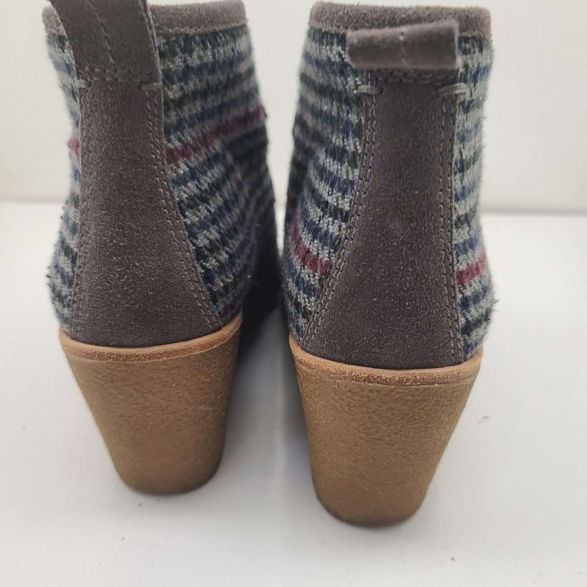 G. H. Bass & Co. Womens Gray Houndstooth Plaid Lace Up Wedge  display picture 2