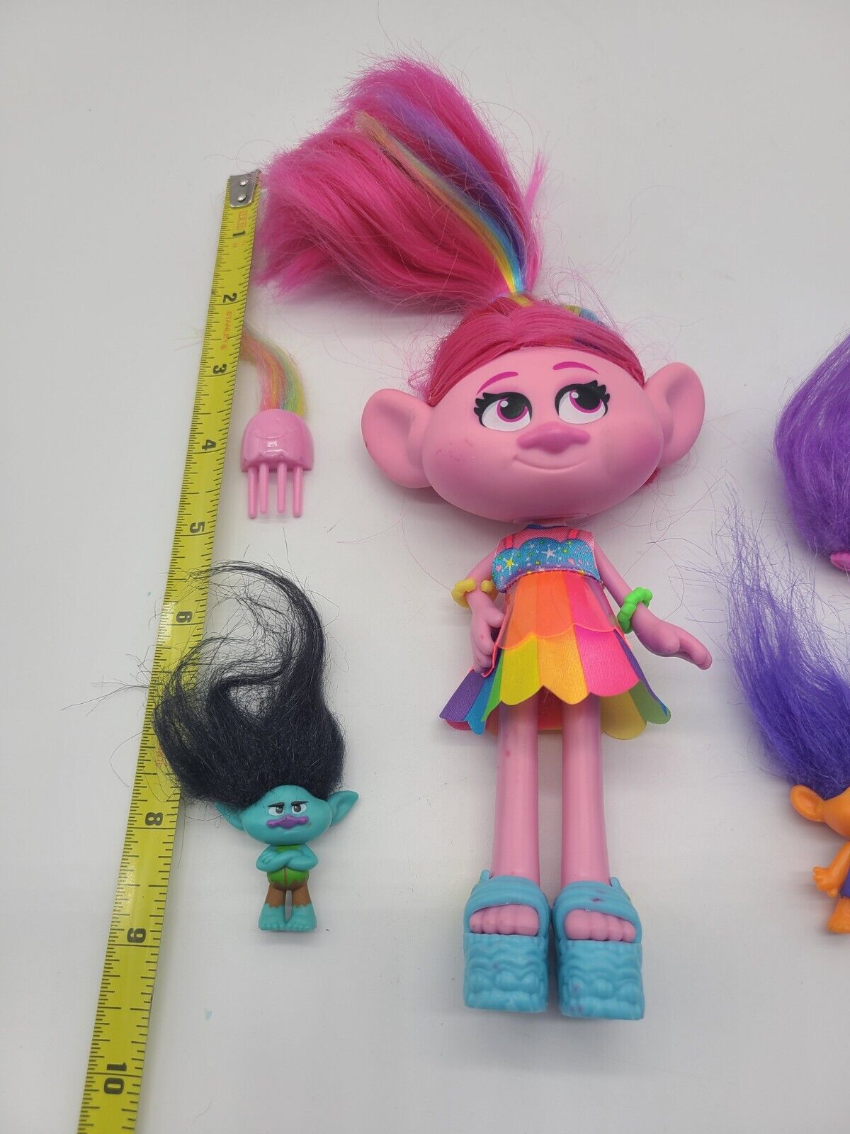  Trolls DreamWorks Glam Poppy Fashion Doll with Dress, Shoes,  and More, Inspired by The Movie World Tour, Toy for Girl 4 Years and Up :  Toys & Games