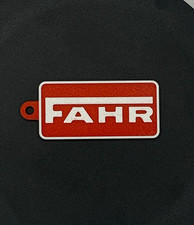 Schlüsselanhänger "FAHR" Logo Traktor Bulldog