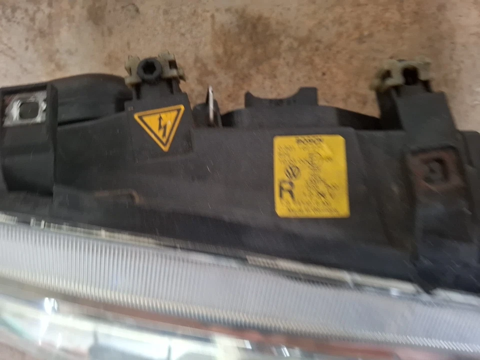 VW Bora Xenon Scheinverfer Links Rechts ,Plus Steuergaräte - Bild 2 von 4