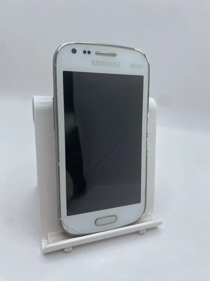 Samsung Galaxy S Duos S7562 White Unlocked 4GB 4" Smartphone Cracked Incomplete, photo 4 of 5