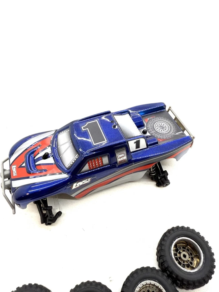 Losi Micro 1/36 DT Desert Truck Slider For Parts  - Image 2 of 4