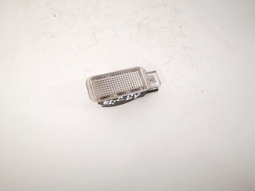 3b0947415b Innenraumleuchte Leseleuchte  Volkswagen Passat DE1639032-31