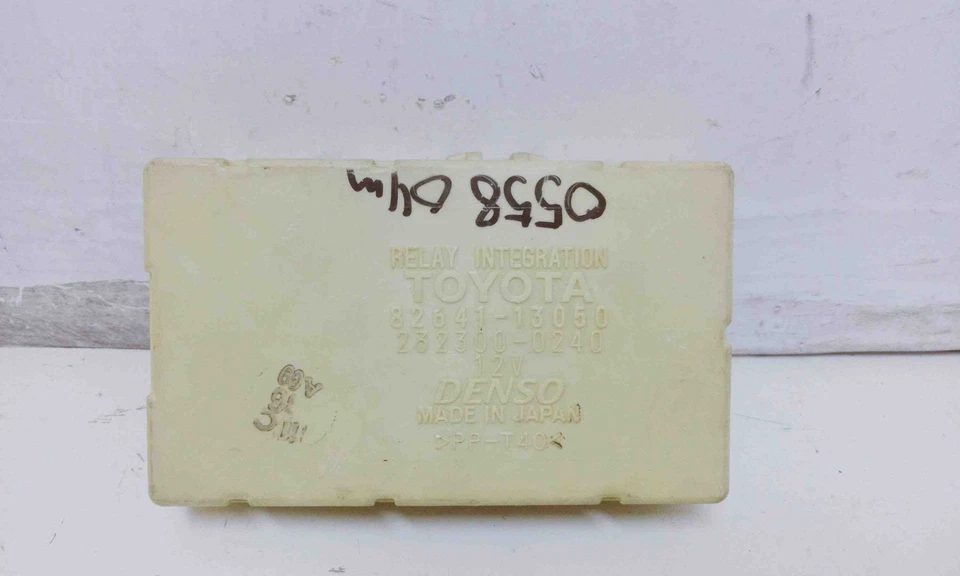 Centralina comfort TOYOTA COROLLA Verso ZER, ZZE12, R1 8264113050 2.0 27637285 - Immagine 2 di 4