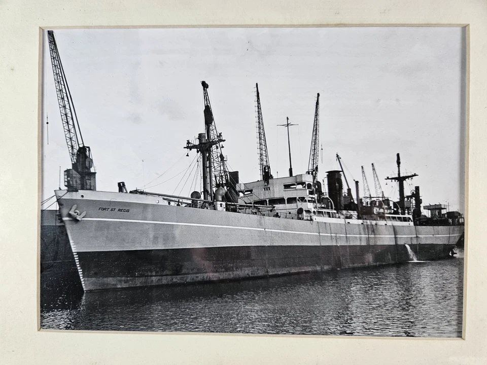 FORT ST REGIS WWII CARGO SHIP ORIGINAL SILVER GELATIN PHOTOGRAPH RARE IMAGE - image 4 of 4
