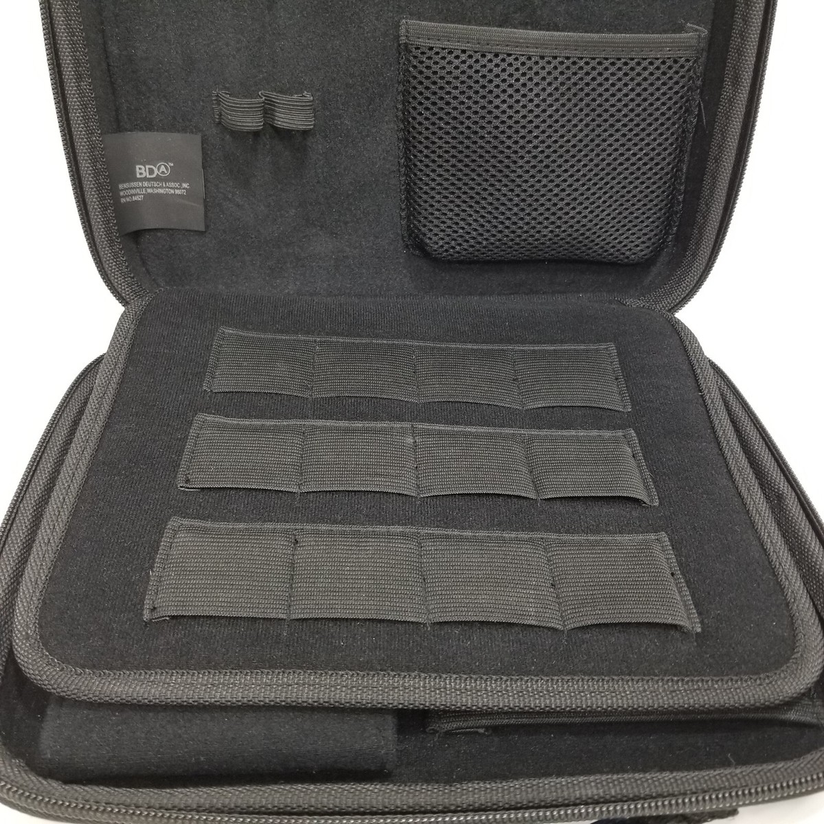 Nintendo: DS Large Blue Hard Shell Carrying Case w/Micro Nintendo: DS Large Blue Hard Shell Carrying Case w/Micro