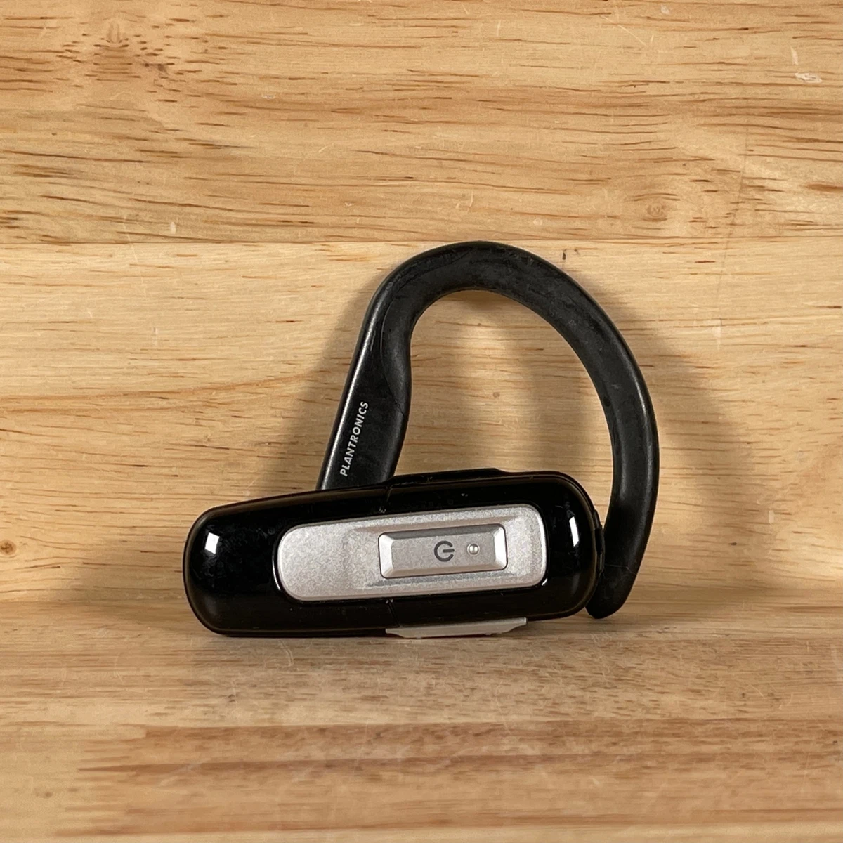 220 plantronics bluetooth hot sale