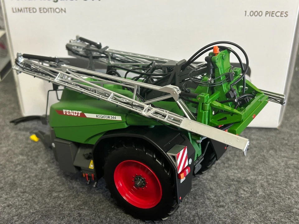 Italy ROS 1/32 FENDT ROGATOR 344 LIMITED EDITION 1000PIECES - Image 2 of 4