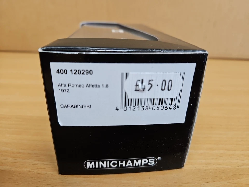 Minichamps 1:43 400 120290 Alfa Romeo Alfetta 1.8 1972 Carabinieri - Image 4 of 4