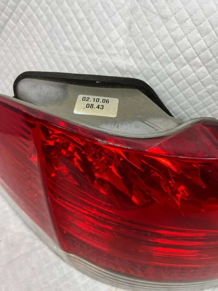 Lanterna traseira de freio lateral 2007 BMW 750Li driver 6938515 fabricante de equipamento original (A9-5) - Imagem 4 de 4