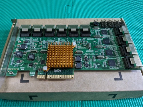 HighPoint R750 Rocket 750 40-Channel SATA 6Gb/s PCI-Express 2.0 x8 HBA Card - Picture 2 of 3