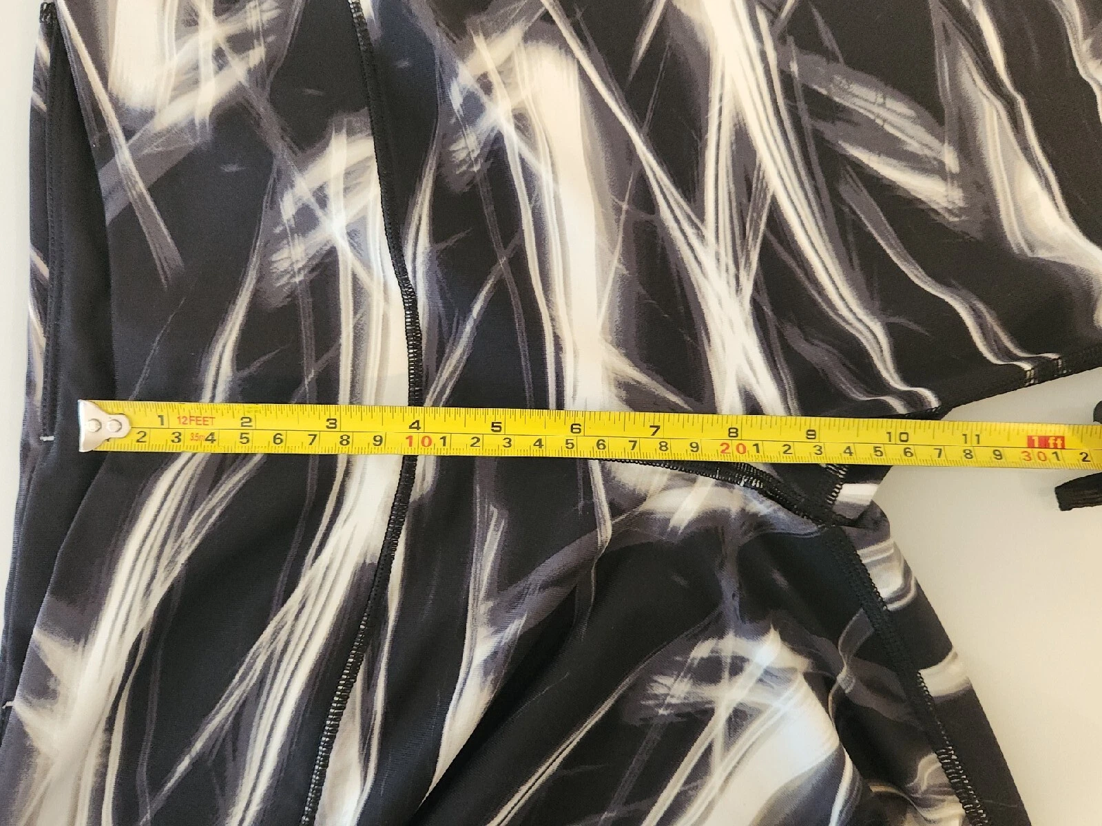 victoria-secret-vs knockout patterned leggings