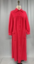 Women Vintage Robe SIZE SMALL red velour EVELYN PEARSON LOUNGING APPAREL 60s 70s