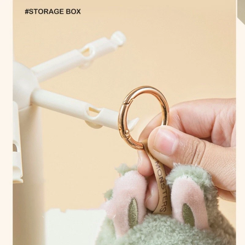 Vitrine de acrílico transparente giratória 360° – Labubu - Imagem 2 de 4