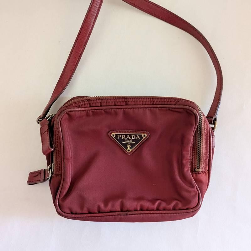 Nylon Leather Shoulder Bag in Genuine Bordeaux-image