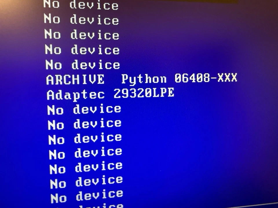 Seagate STD2401LW DELL Labeled DDS4 Tape Drive 5.25" Bezel 20/40GB LVD SCSI - Image 2 of 4