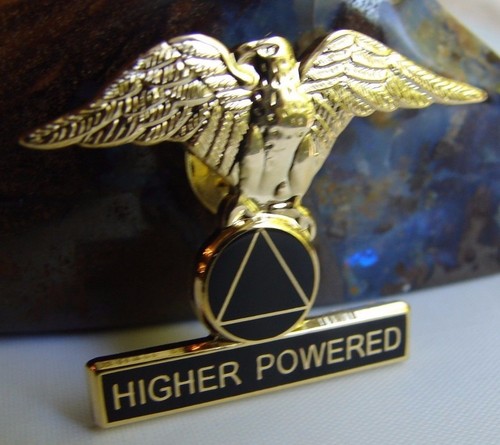 Alcoholics Anonymous Eagle Gold Plate AA Lapel Hat Vest Pin HIGHER POWER - Picture 9 of 9