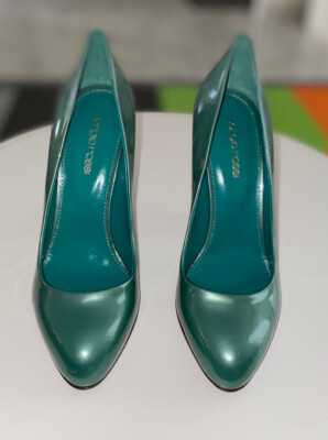 Escarpins Vernis Sergio Rossi En Cuir Beige Taille 38 - Neufs Jamais Portés