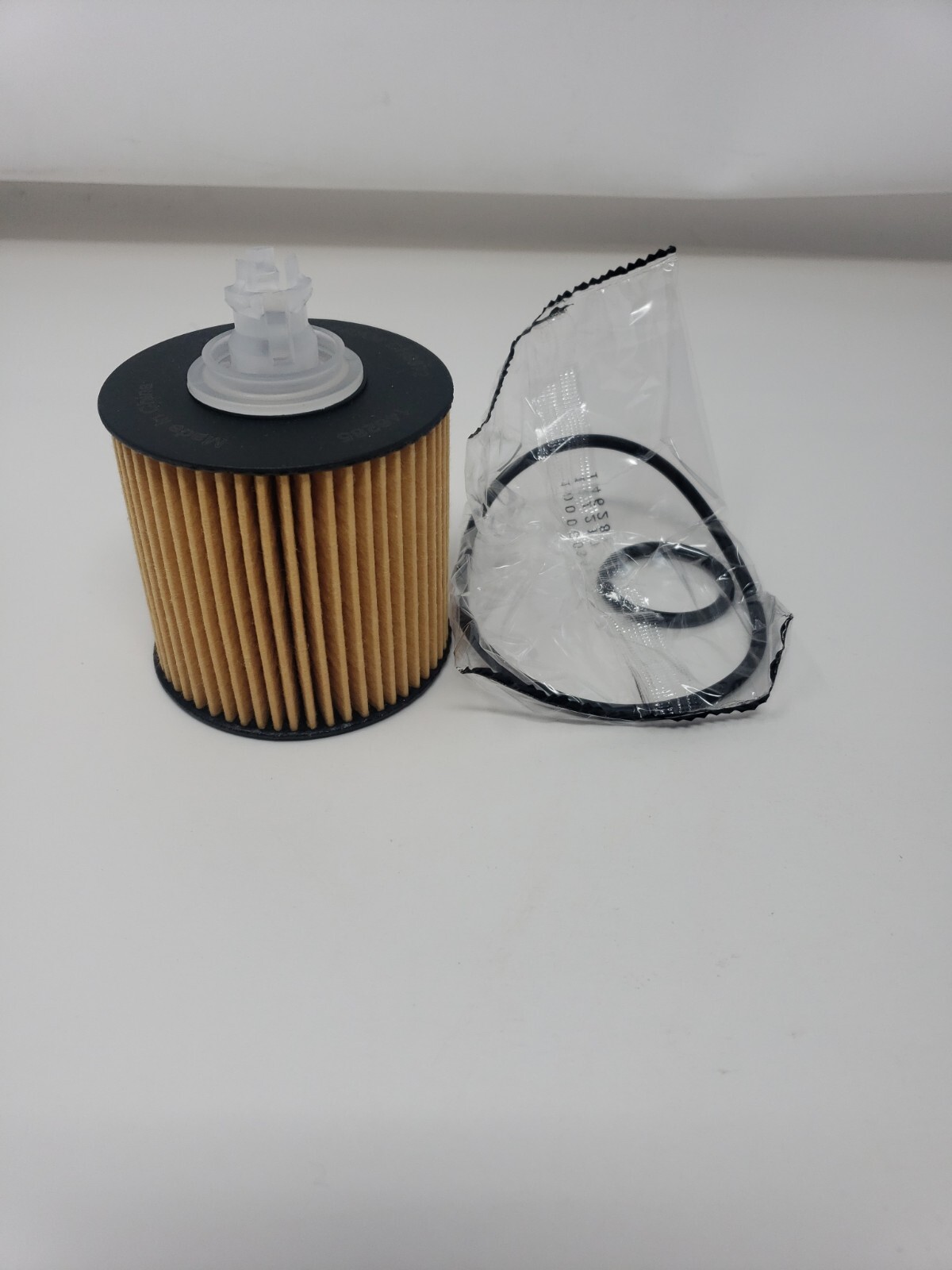 Fram Oil Filter Lot CH10246, XG9972, XG9018, CH9972 Lot Of 4 SEE DESCRIPTION