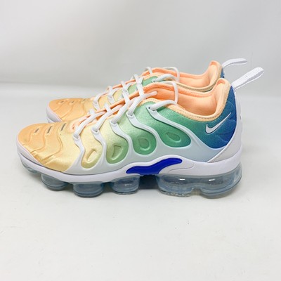 vapormax plus white womens
