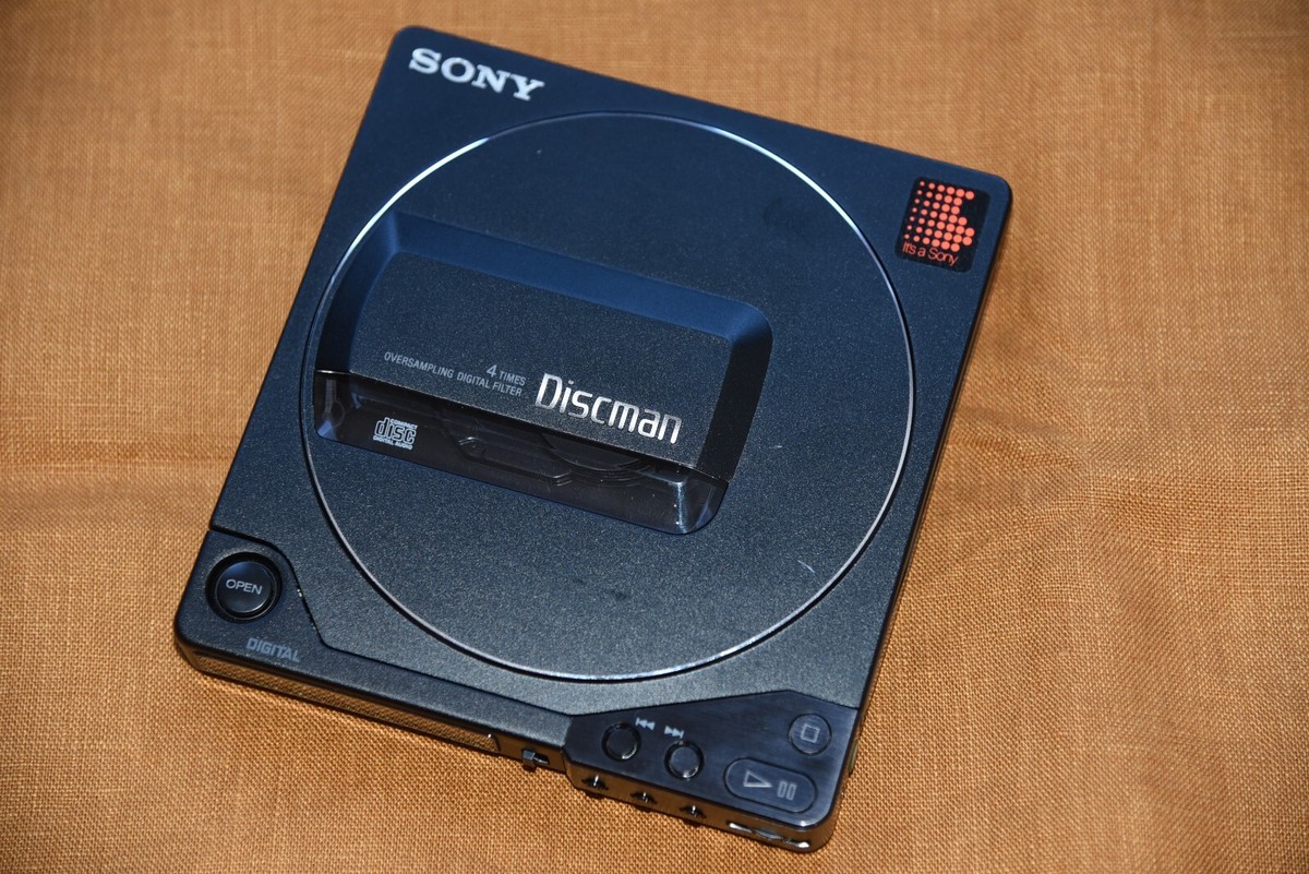 （希少）SONY Discman D-100 .BP-100 Rare Vintage Sony Discman D-100 + BP-100 | eBay