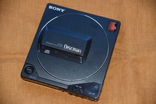 Sony D-25 Discman Personal CD Player Works